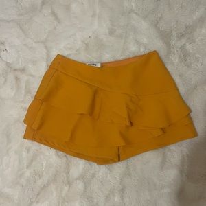 Skort mustard